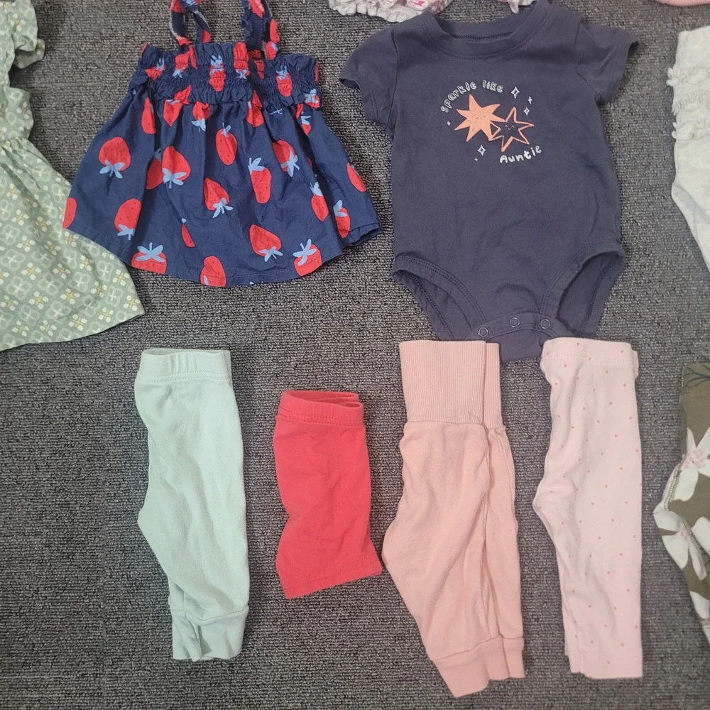 Carter's Size 3M Lot of 20 Baby Girl Bodysuits Leggings Rompers